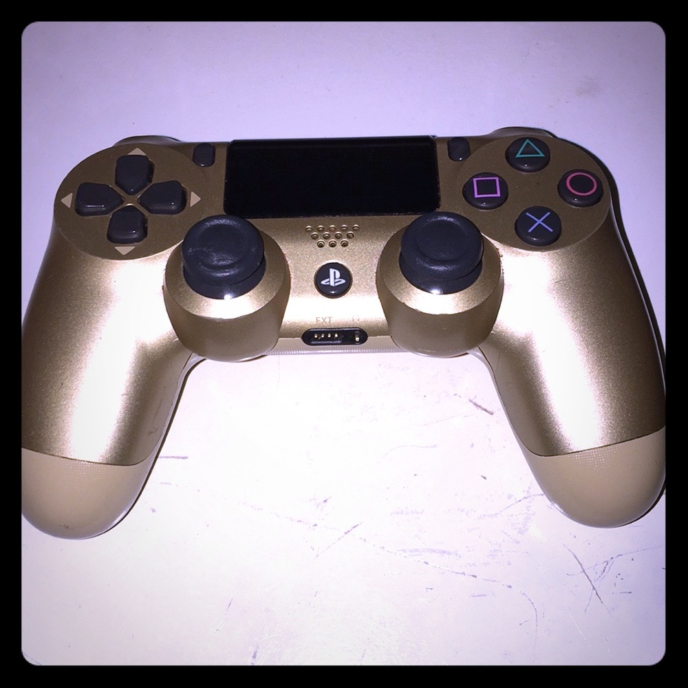 Ps4 controller - Picture 1 of 1